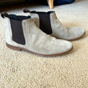 Ben Sherman Suede Chelsea Boots
